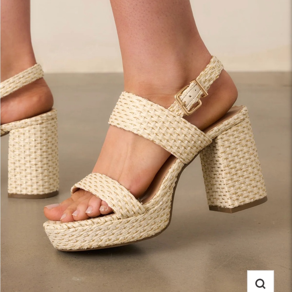 NATURAL & GOLD ESPADRILLE HIGH HEEL PLATFORM SANDALS size 6